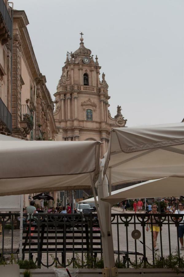 Aristogatti Hotel Ragusa Buitenkant foto
